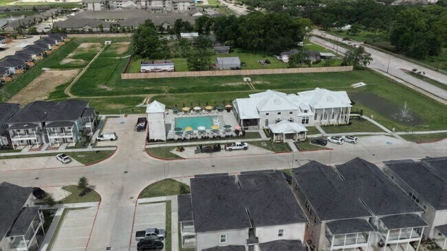  - The Cottage Green Baytown