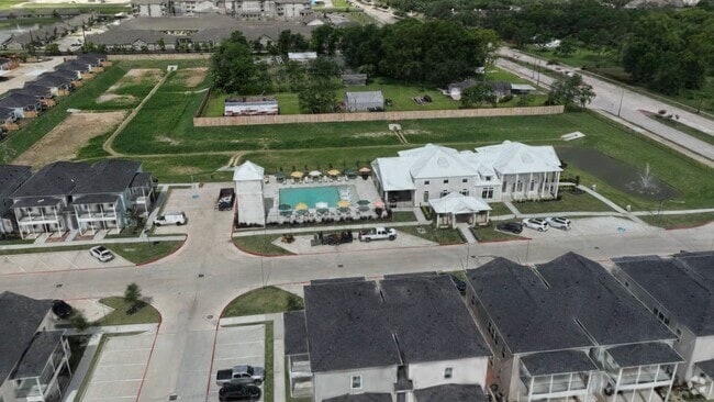  - The Cottage Green Baytown