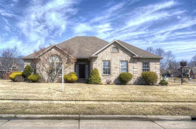 Building Photo - 10525 Eagle Crossing Dr