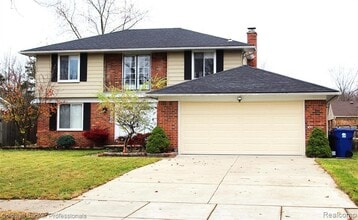 Building Photo - 6586 Carriage Hills Dr