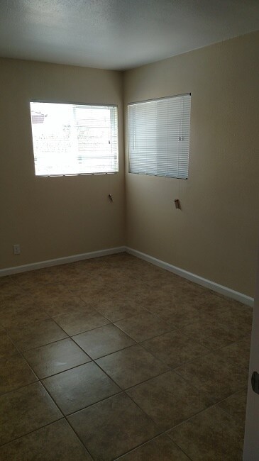 Building Photo - 56055 Sunland Dr