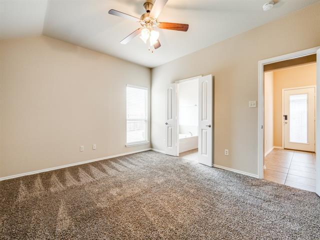 Foto del edificio - 1312 Silver Maple Ln