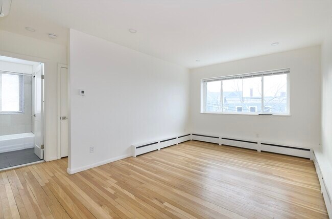 Foto del edificio - 41 Parker Hill Ave