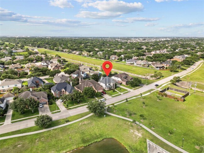 Foto del edificio - 2504 Brittany Lakes Dr