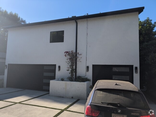 Building Photo - 4331 Allott Ave