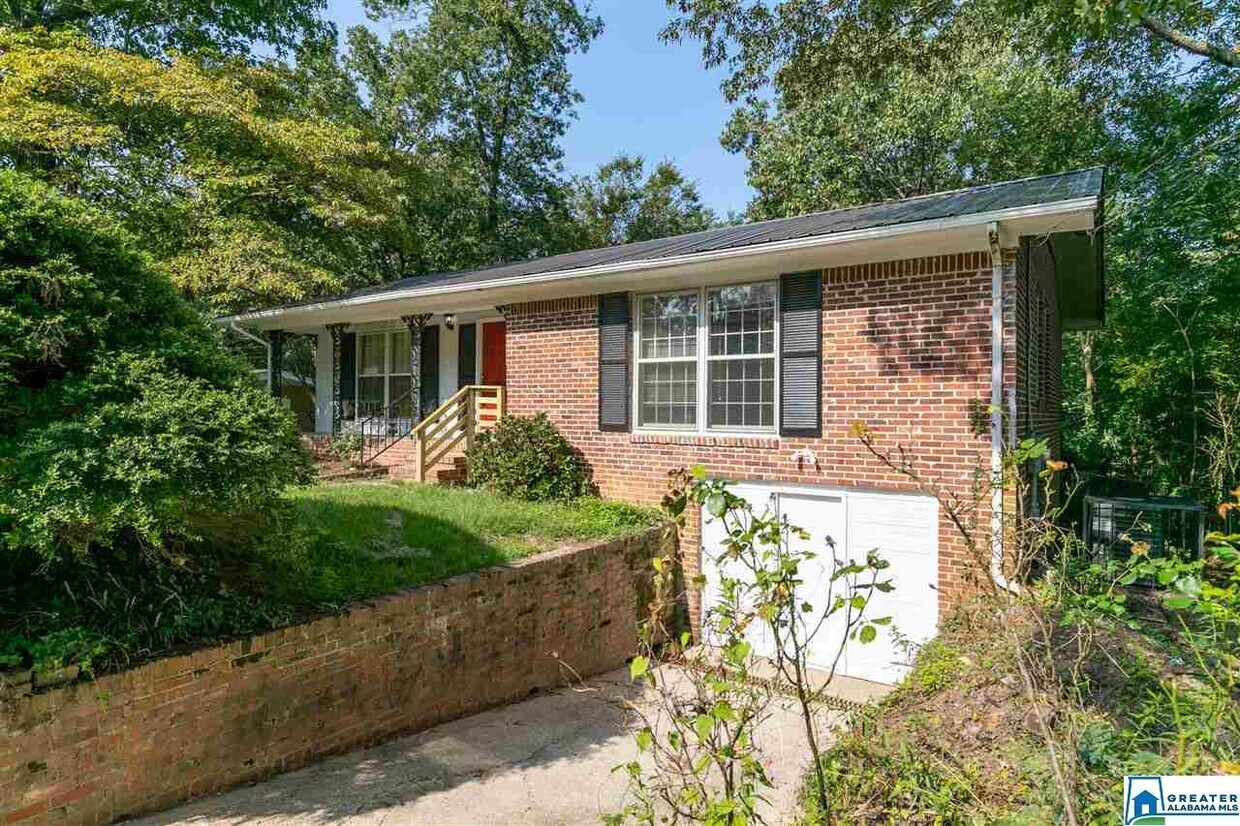 2120 3rd St NW, Center Point, AL 35215 House Rental in Center Point, AL