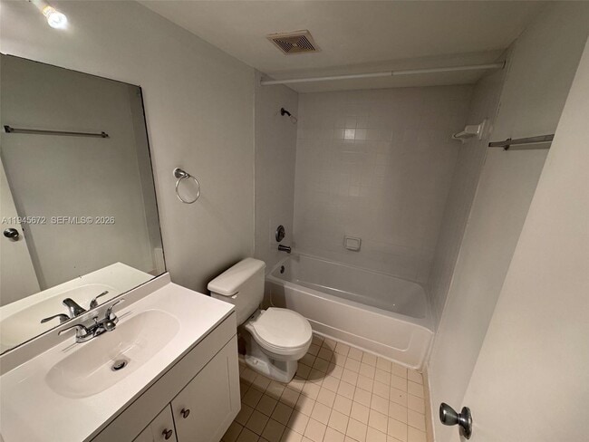 Building Photo - 9948 Nob Hill Ln