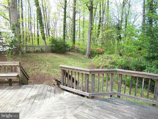 Building Photo - 3830 Pinewood Terrace
