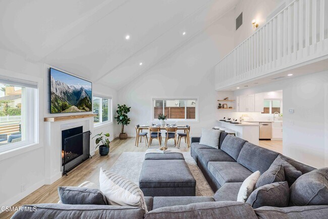 Foto del edificio - 5113 Whitecap St