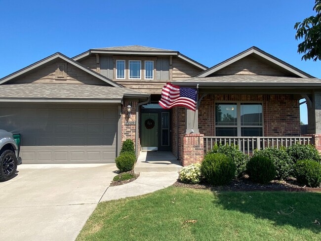 Building Photo - Beautiful 3 Bedroom Home with a Study in M...