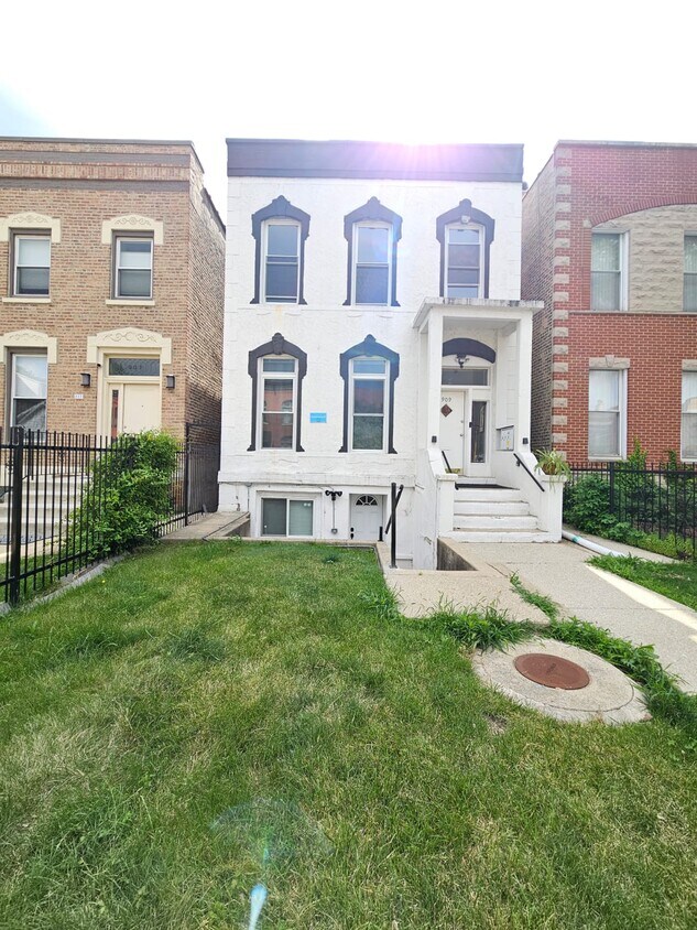 Foto principal - 909 S Bell Ave
