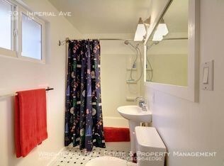 Foto del edificio - 391 Imperial Ave