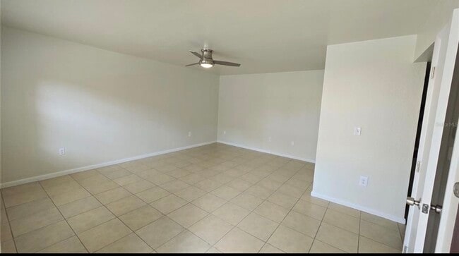 Foto del edificio - 746 Wyman Ct