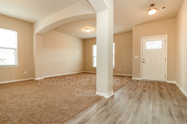 Building Photo - 240 Meadow Wood Rd