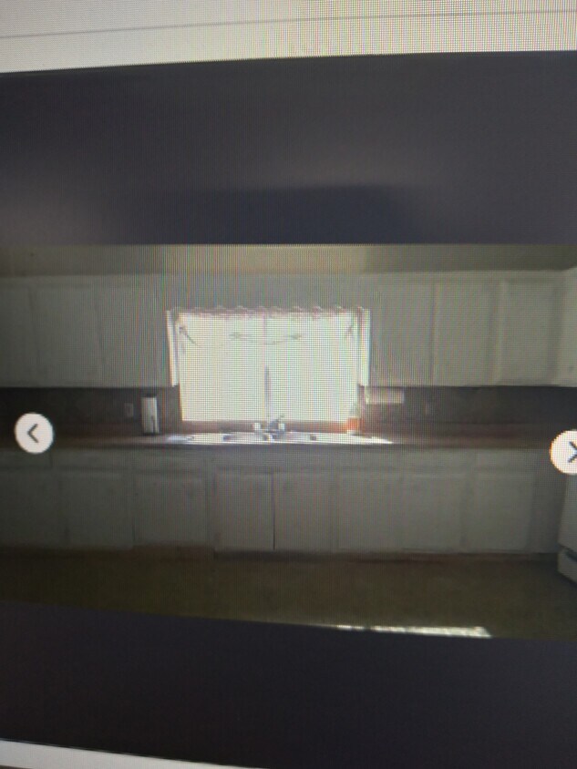 Foto del edificio - 60222 Mitch Ln