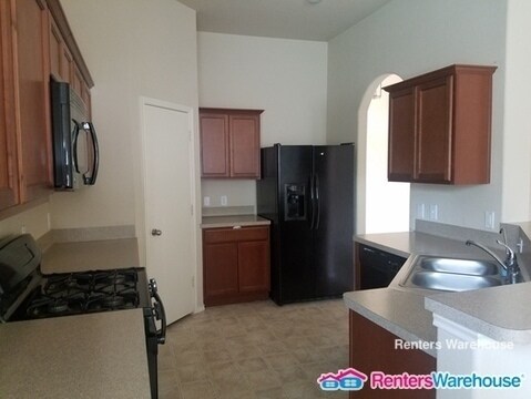 Building Photo - 85 N Villa Oaks Dr