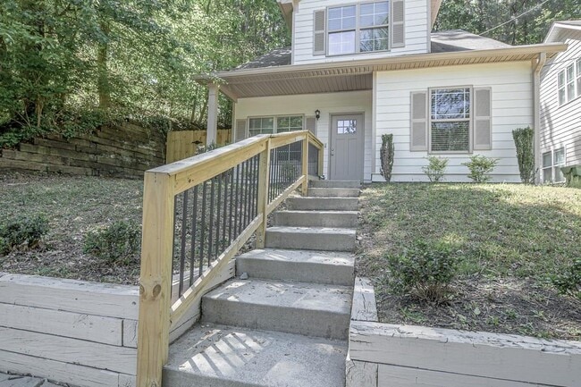 Building Photo - 70 Gardenia Dr NW