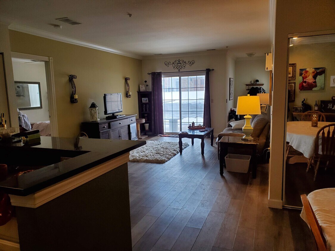 2732 Northview Rd Unit 80, Waukesha, WI 53188 Condo for Rent in