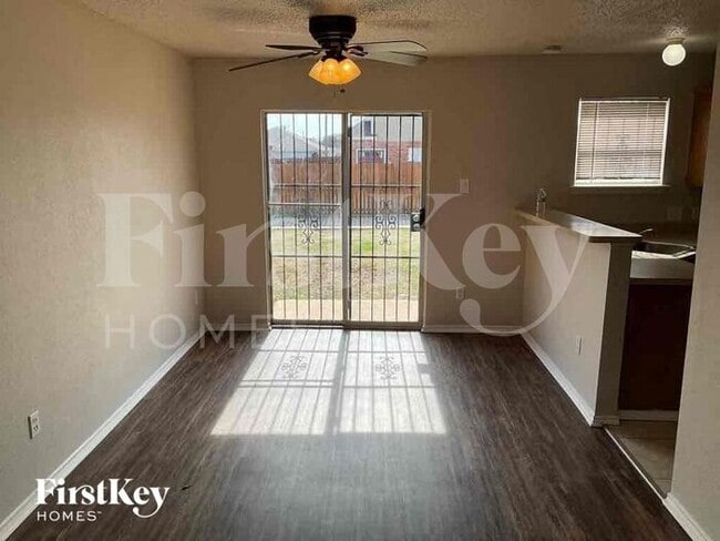 Building Photo - 10256 Budtime Ln
