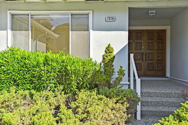 Building Photo - 2816 Trousdale Dr