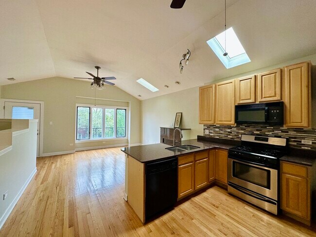 Foto del edificio - 2451 W Arthington St