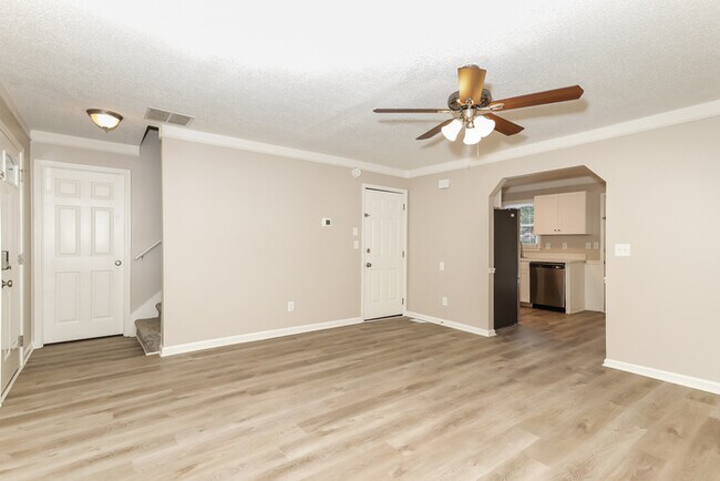 Foto del edificio - Charming Two-Story Living in Temple, GA