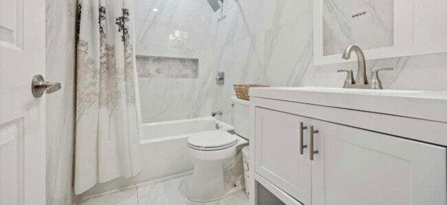 Foto del edificio - 3111 W Diamond St