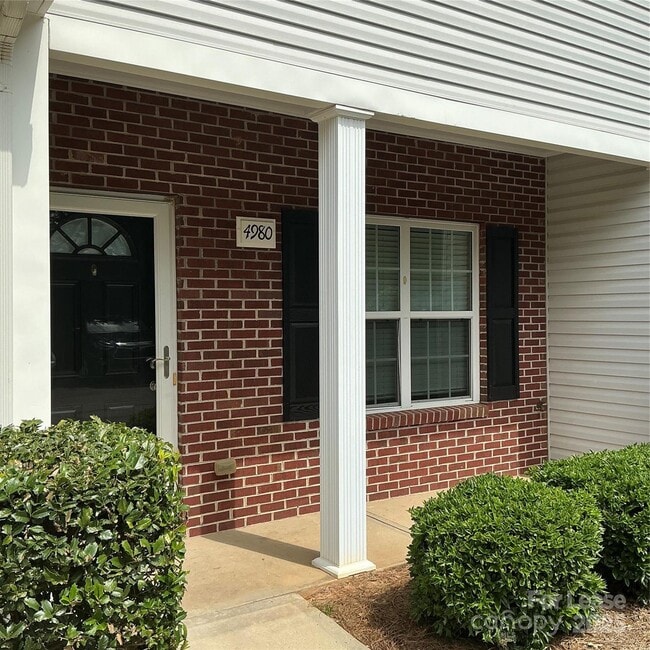 Building Photo - 4980 Kotlik Dr