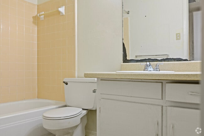 2 habitaciones, 2 baños - 870 pies cuadrados - Segundo baño - Meadows Apartments