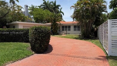Building Photo - 921 Belle Meade Island Dr