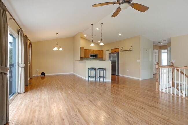 Building Photo - 3127 Saganashkee Ln