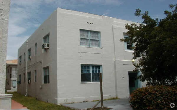 Building Photo - 344 Euclid Ave