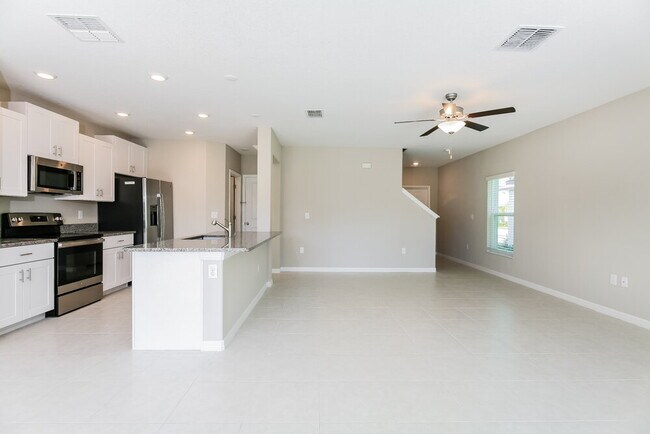 Building Photo - 7305 Spring Snowflake Ave