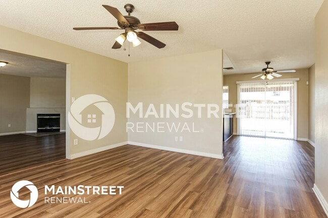 Building Photo - 4205 N 109th Dr