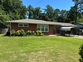 Building Photo - 2502 Japonica Dr