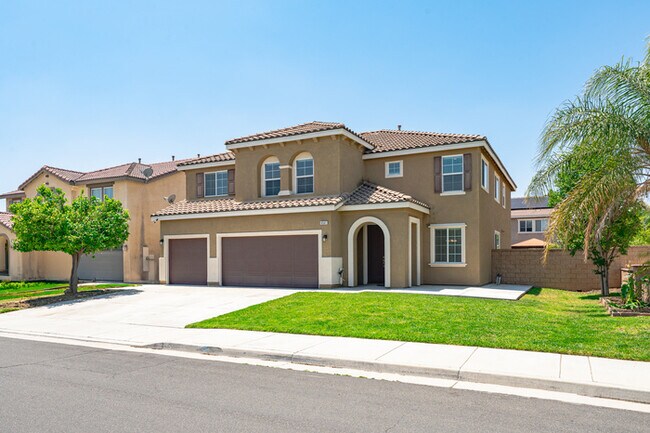 Foto del edificio - Ideal for Large Families – 6BR/4BA Eastval...