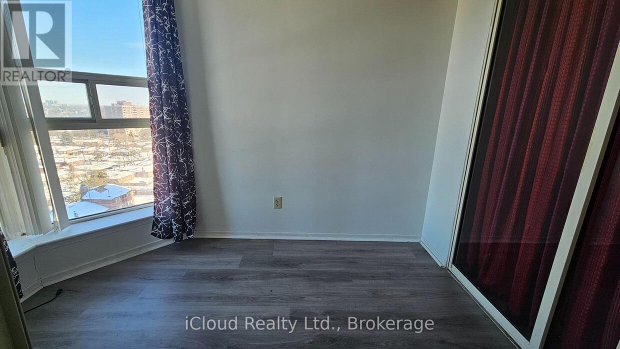 Building Photo - 2466 Eglinton Ave E