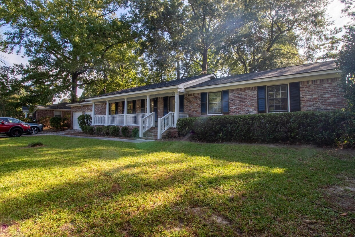 Photo - 2320 Wofford Rd (Charleston, SC)
