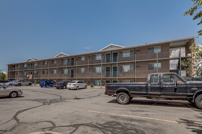 Building Photo - 49 N 400 W