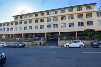 Building Photo - 3003 Ala Napuaa Pl