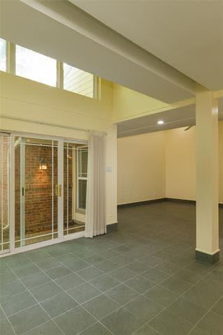 Building Photo - 2135 Kessler Ct