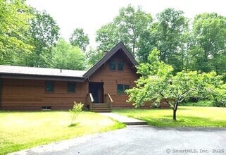 Building Photo - 208 Slade Rd