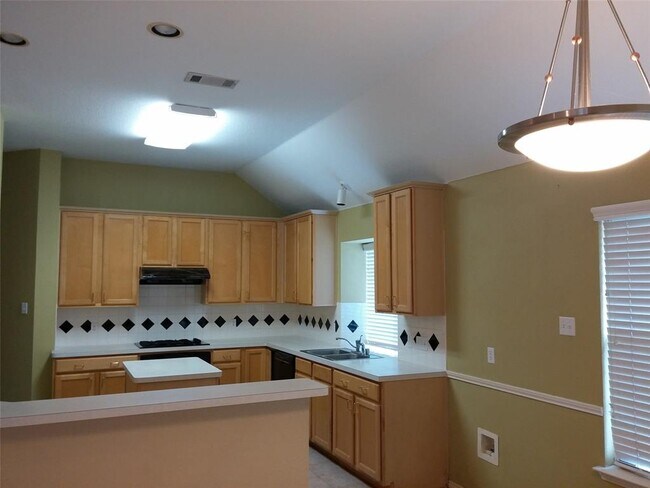 Building Photo - 1424 Faringdon Dr