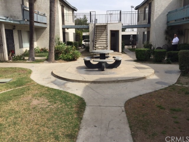 Building Photo - 8939 Mango Ave