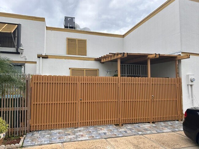 Building Photo - 13181 SW 11th Ln Cir