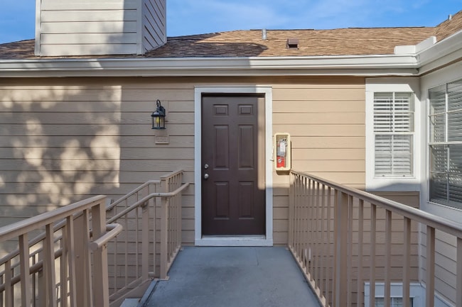 Foto del edificio - 682 Youngstown Pkwy