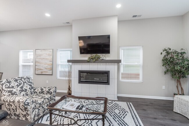 Foto del edificio - 2118 Pleasant St
