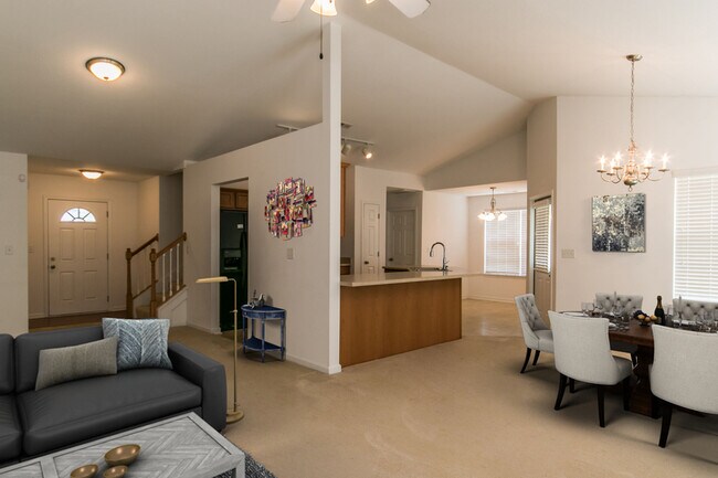 Foto del edificio - 612 Fountain Brook Ln