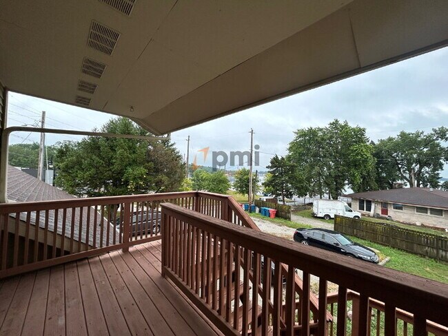 Foto del edificio - 12910 S Cline Ave