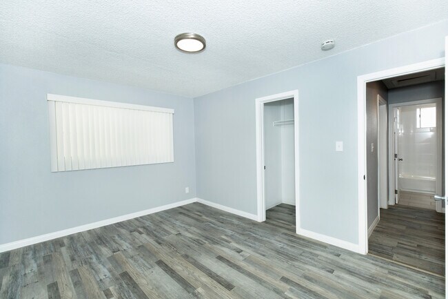 Foto del edificio - 14006 Chadron Ave